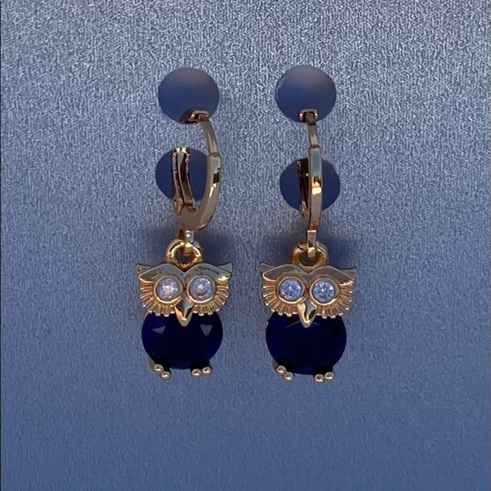 Sparkling 18k Gold Filled Earrings - Picture 3 of 4